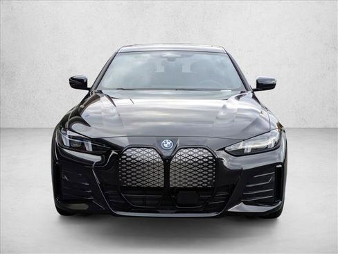 Used 2025 BMW i4 xDrive40i image 5