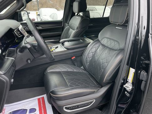 Used 2025 Jeep Grand Wagoneer Series III w/ Rear Seat Video Group 1 image 11