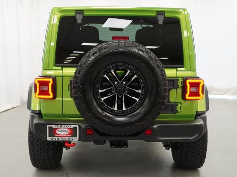Used 2025 Jeep Wrangler Unlimited Rubicon w/ XTREMEE 35" Tire Package AWD/4WD image 25