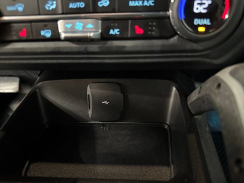 Used 2023 Ford Bronco Big Bend AWD/4WD image 33