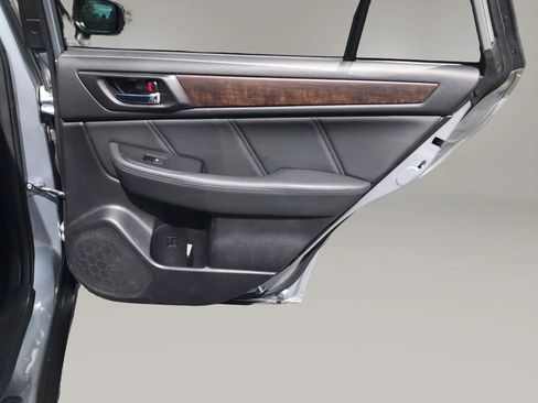 Used 2018 Subaru Outback 2.5i Limited AWD/4WD image 54