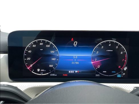 Used 2025 Mercedes-Benz CLA 250 image 40