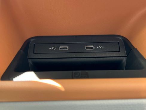 New 2025 Volkswagen ID. Buzz 1st Edition image 25