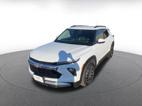 Used 2025 Chevrolet TrailBlazer LT image 7