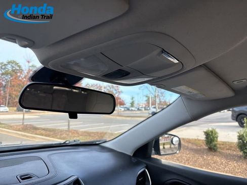 Used 2019 Jeep Cherokee Latitude w/ Popular Appearance Group image 14