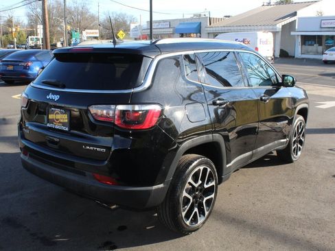 Used 2018 Jeep Compass Limited image 3
