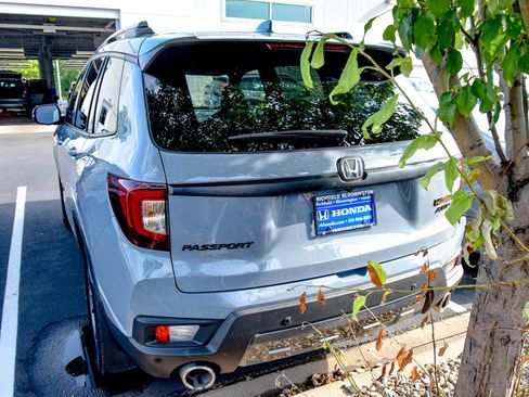Used 2022 Honda Passport TrailSport image 17
