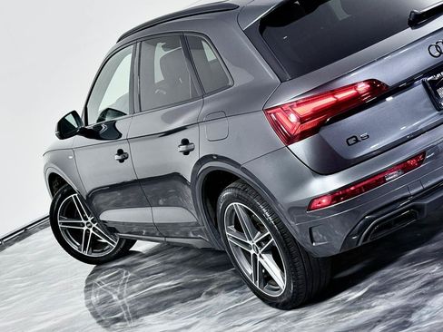 Used 2023 Audi Q5 e Premium Plus w/ Premium Plus Package AWD/4WD image 13