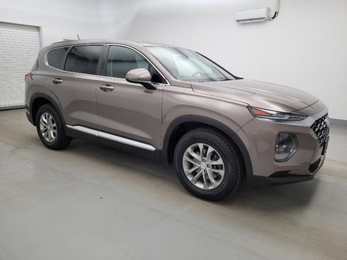 Used 2019 Hyundai Santa Fe SE FWD image 11