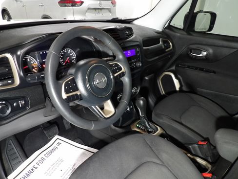 Used 2017 Jeep Renegade Sport w/ Power & Air Group FWD image 9