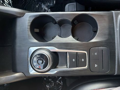 Used 2024 Ford Escape ST-Line image 19