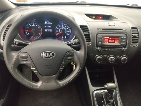 Used 2017 Kia Forte LX FWD image 22