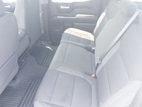 Used 2021 Chevrolet Silverado 1500 LT image 16