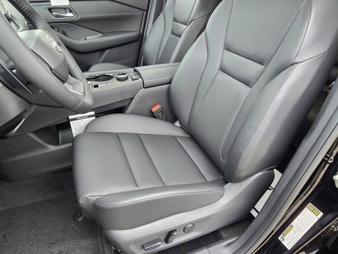 New 2026 Nissan Rogue SV w/ SV Premium Package image 15