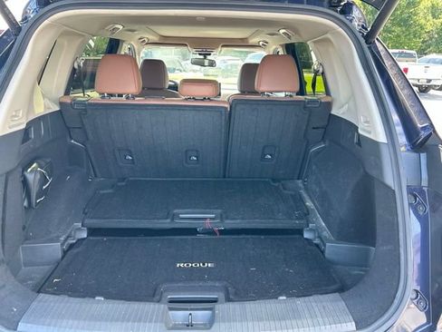 Used 2024 Nissan Rogue Platinum w/ Platinum Premium Package FWD image 18