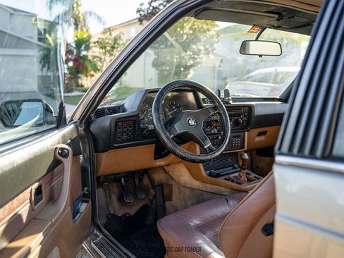 Used 1987 BMW 635CSi Coupe image 37