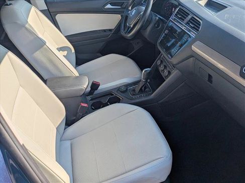 Used 2019 Volkswagen Tiguan SEL w/ 3rd Row Seat Package AWD/4WD image 19