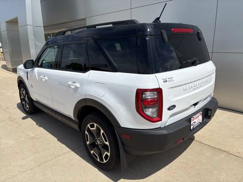 Used 2021 Ford Bronco Sport Outer Banks AWD/4WD image 5