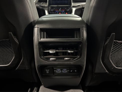 Used 2024 Jeep Grand Cherokee Limited 4xe AWD/4WD image 41