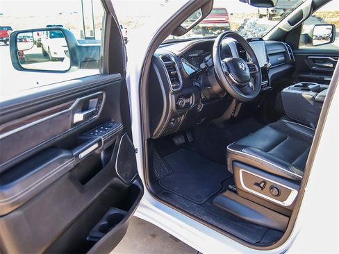 Used 2025 RAM 1500 Laramie image 25