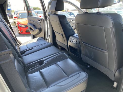 Used 2018 Chevrolet Tahoe LT RWD image 19