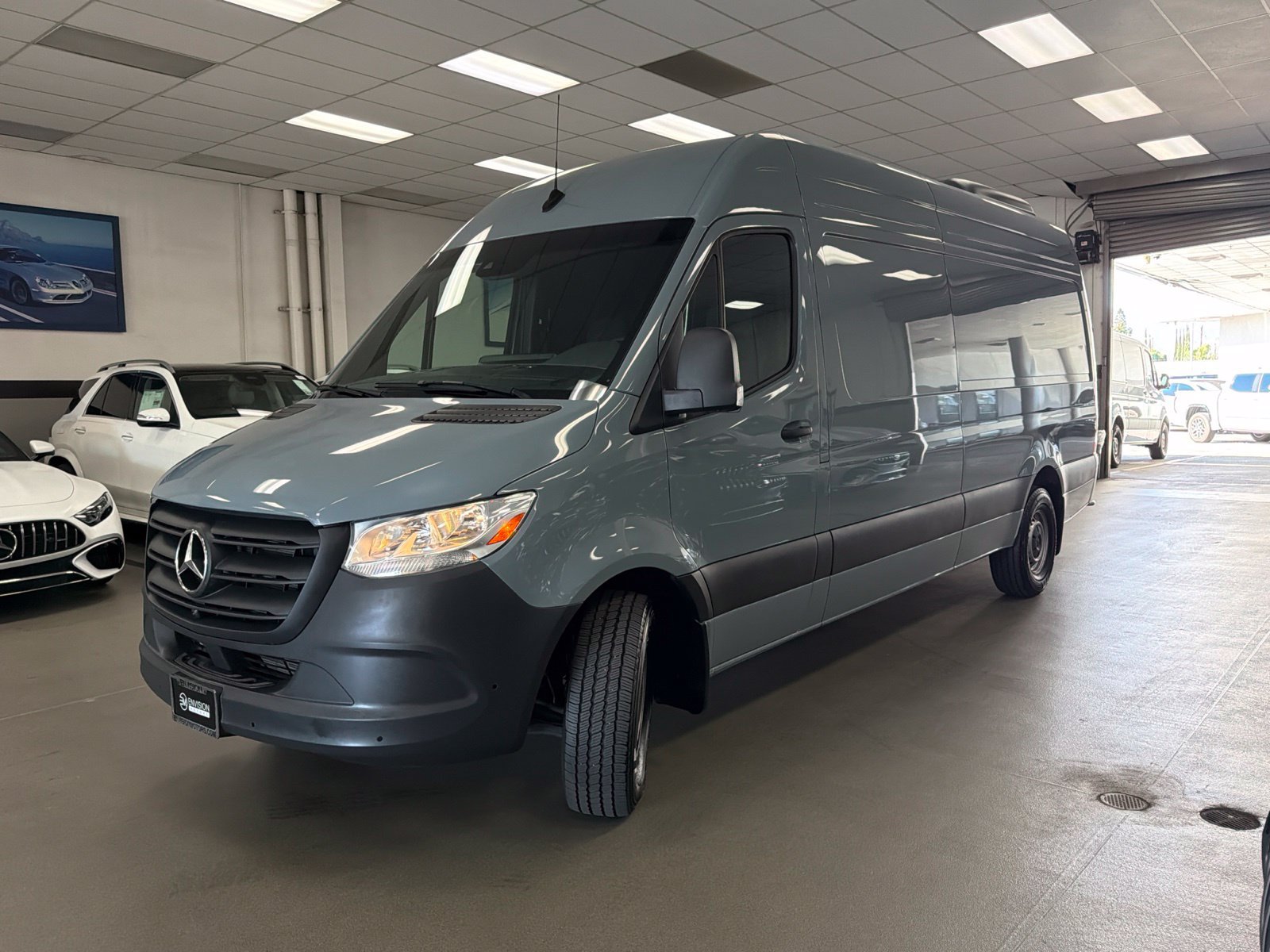 Used 2024 Mercedes-Benz Sprinter 2500 image 5