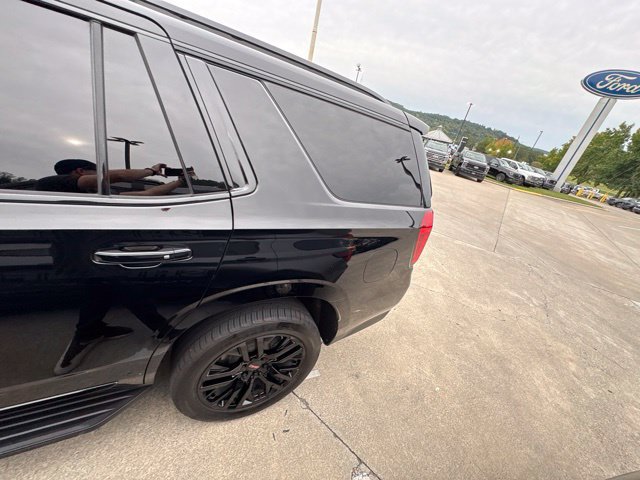 Used 2021 GMC Yukon SLT w/ SLT Premium Package AWD/4WD image 12