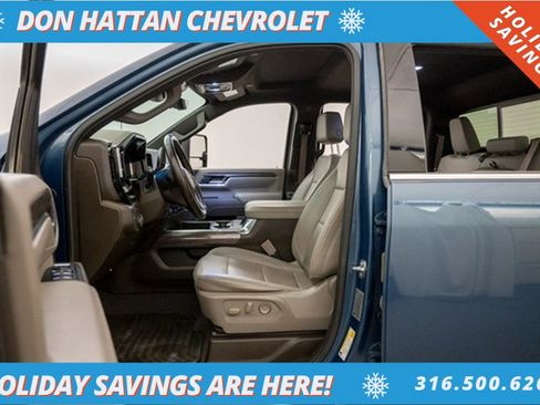 Used 2024 Chevrolet Silverado 2500 LTZ w/ LTZ Convenience Package image 5