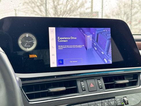 Used 2024 Lexus ES 350 w/ Premium Package image 26