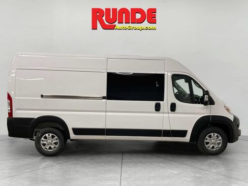 Used 2025 RAM ProMaster 3500 w/ Quick Order Package 22G SLT FWD image 6