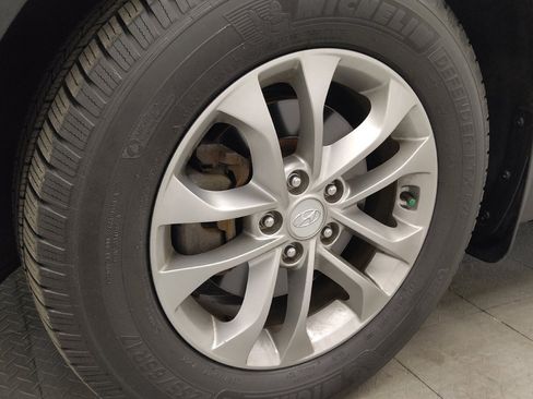 Used 2020 Hyundai Santa Fe SEL FWD image 31