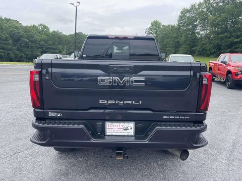 Used 2024 GMC Sierra 2500 Denali Ultimate AWD/4WD image 3