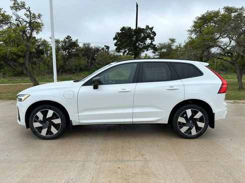 Certified 2024 Volvo XC60 T8 Plus w/ Protection Package Premier image 3