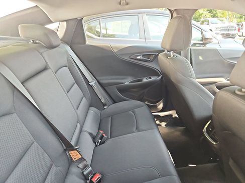 Used 2025 Chevrolet Malibu LT FWD image 9