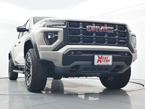 New 2026 GMC Canyon AT4 image 29