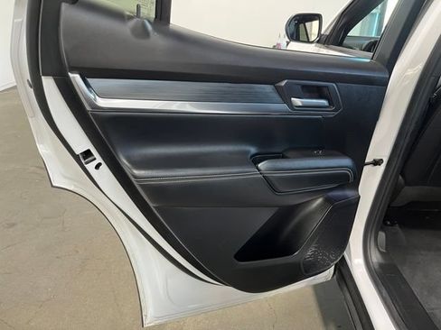 Used 2026 GMC Terrain Elevation w/ Elevation Premium Package FWD image 20