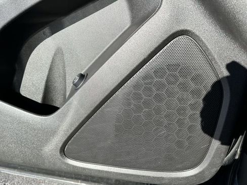 Used 2024 Chevrolet Equinox LT image 24