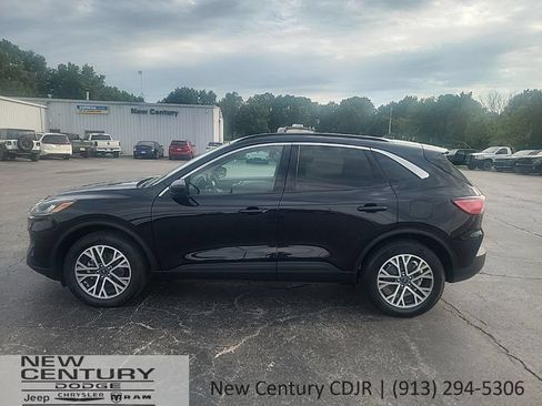 Used 2020 Ford Escape SEL AWD/4WD image 2