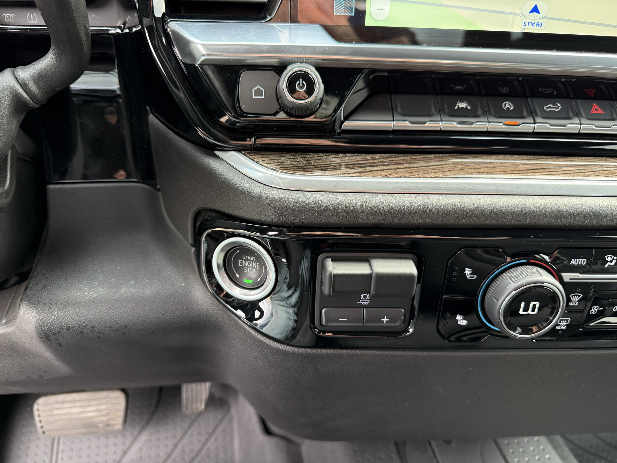 Used 2025 Chevrolet Silverado 1500 LT w/ Protection Package AWD/4WD image 27