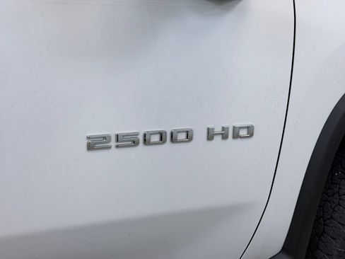 Used 2024 Chevrolet Silverado 2500 Custom w/ Custom Value Package AWD/4WD image 5