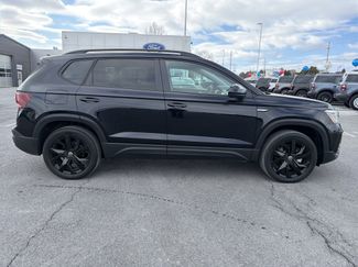 Used 2024 Volkswagen Taos SE video 2