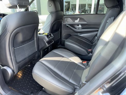 Certified 2022 Mercedes-Benz GLS 450 4MATIC image 8