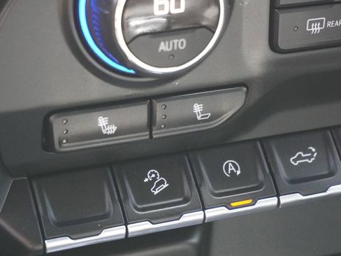 Used 2020 Chevrolet Silverado 1500 LT Trail Boss image 30