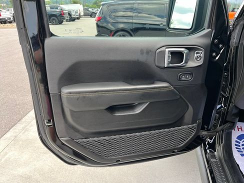 Used 2024 Jeep Wrangler Unlimited Rubicon 392 AWD/4WD image 6
