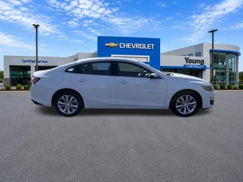 Used 2022 Chevrolet Malibu LT FWD image 8