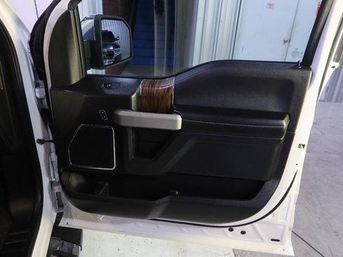 Used 2018 Ford F150 Lariat image 28