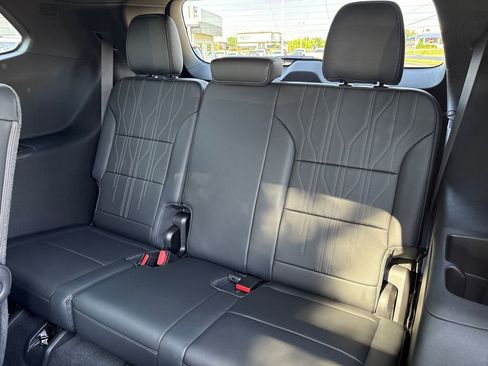 New 2026 Buick Enclave Avenir w/ Super Cruise Package FWD image 42