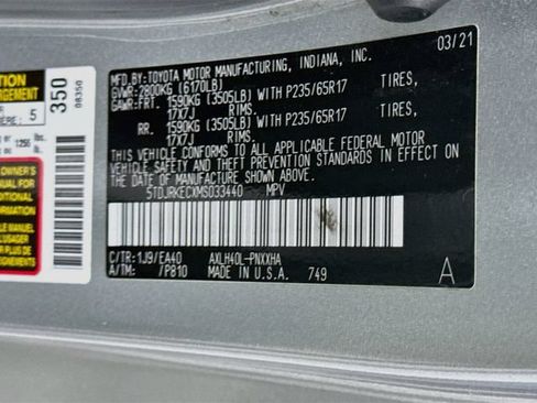 Used 2021 Toyota Sienna XLE w/ XLE Plus Package FWD image 34