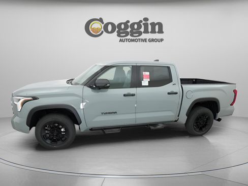 New 2026 Toyota Tundra SR5 AWD/4WD image 3