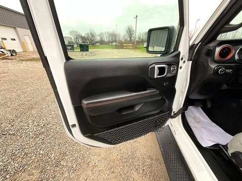 Used 2021 Jeep Gladiator Mojave image 10